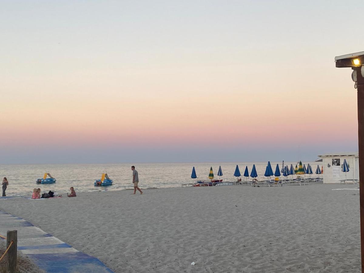 Villa Mare Azzurra Budoni Buitenkant foto
